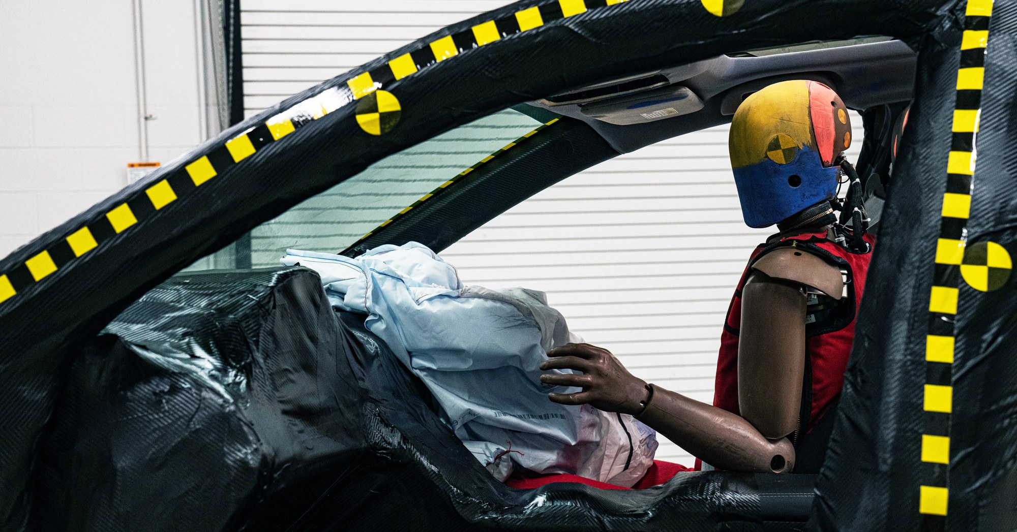 Honda’s New Airbag Catches Your Head to Save Your Brain