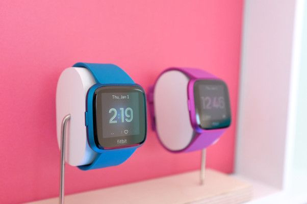 Fitbit lowers guidance after Versa Lite disappoints