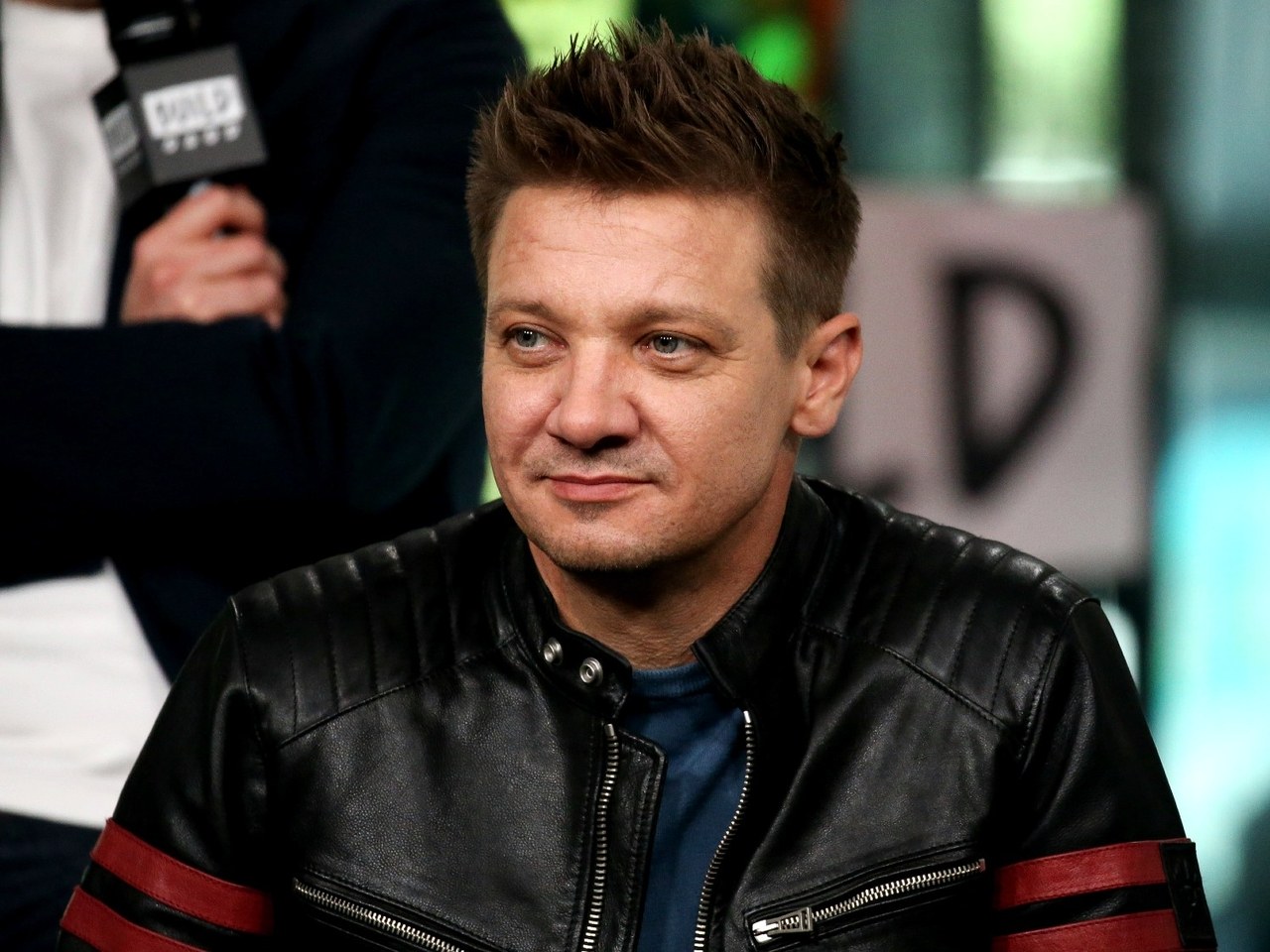 Jeremy Renner Just Shut Down His Fan App