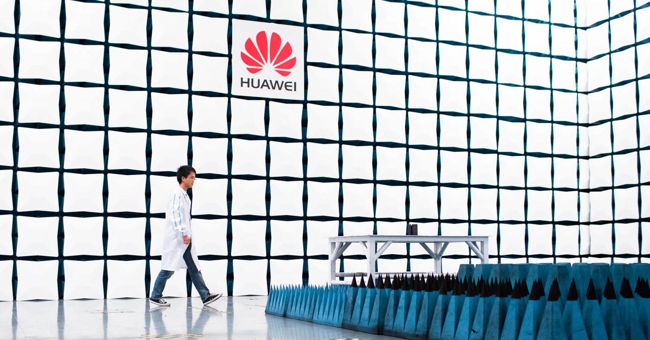 Huawei’s Gear Might Have to Go, FCC Tells US Telecom Firms