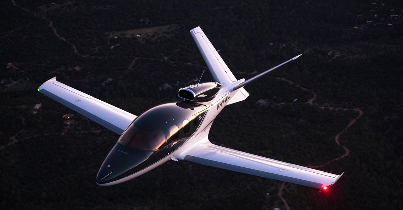 Cirrus’ $2 Million Vision Jet Now Lands Itself, No Pilot Needed