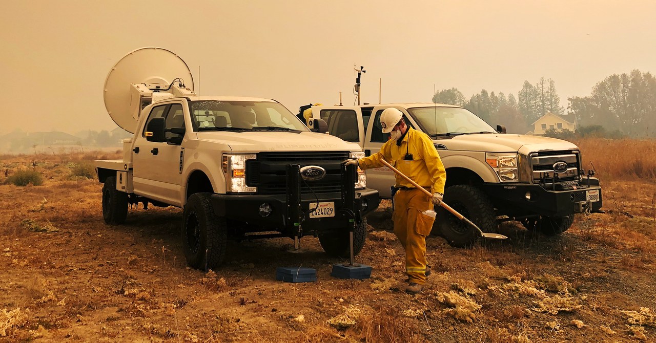 Wildfire Chasers Are the New Tornado Chasers