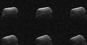 Space Photos of the Week: 2I/Borisov and Its Comet Buddies