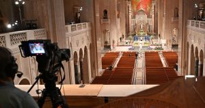 People and Tech Extra than 12,000 Catholic church buildings in the U.S. applied for PPP loans – and 9,000 obtained them – CBS Facts