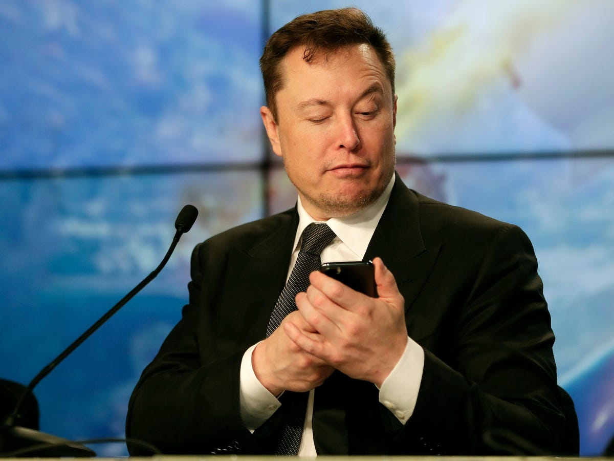 Elon Musk tweets ‘grasp the red tablet’ in a single other irregular flip for the billionaire – Business Insider