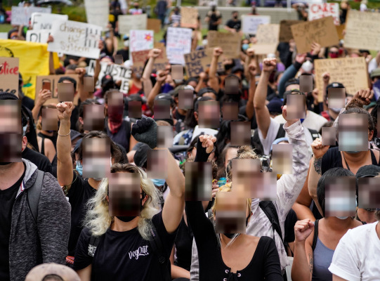 These free instruments simply blur protesters’ faces and anonymize pictures