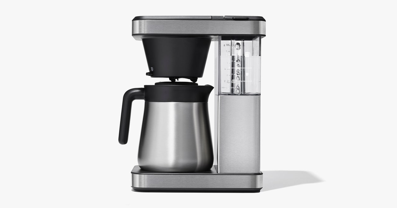 Oxo’s Latest Espresso Maker Brews 8 Monumental Cups—or 1 Unbelievable Mug